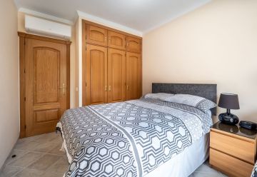 https://cdn.resales-online.com/public/uskiv5u659/properties/2ec632ad4c4c11f0ad0102e0405b089b/w1200/22-bcf8e6250e0bab365f900a8ac31ac040.jpg?v=1750327776