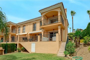 https://cdn.resales-online.com/public/uskiv5u659/properties/2ec632ad4c4c11f0ad0102e0405b089b/w1200/33-f37a7fab00fce6ff6b895520b67d6d6d.jpg?v=1751887167