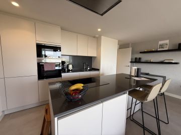 https://cdn.resales-online.com/public/6xjqqps9di/properties/01d43f8c527e11f0ad0102e0405b089b/w1200/12-53013098fcab6c38b1379cd33298e050.jpg?v=1751043921