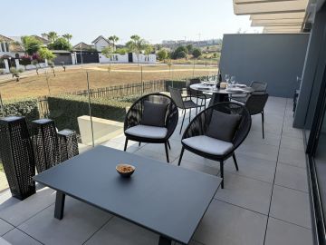 https://cdn.resales-online.com/public/6xjqqps9di/properties/01d43f8c527e11f0ad0102e0405b089b/w1200/27-f6e8bc237ba13ac4c268badec6354f3d.jpg?v=1751043921