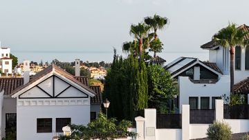 https://cdn.resales-online.com/public/6xjqqps9di/properties/01d43f8c527e11f0ad0102e0405b089b/w1200/49-e4a2fb57c7644d14d3ccd34084db1526.jpg?v=1751043921