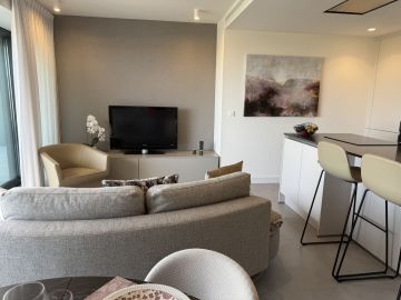https://cdn.resales-online.com/public/6xjqqps9di/properties/01d43f8c527e11f0ad0102e0405b089b/w1200/9-467d0cee5b725f3ef65f102a0c2e69c0.jpg?v=1751043921