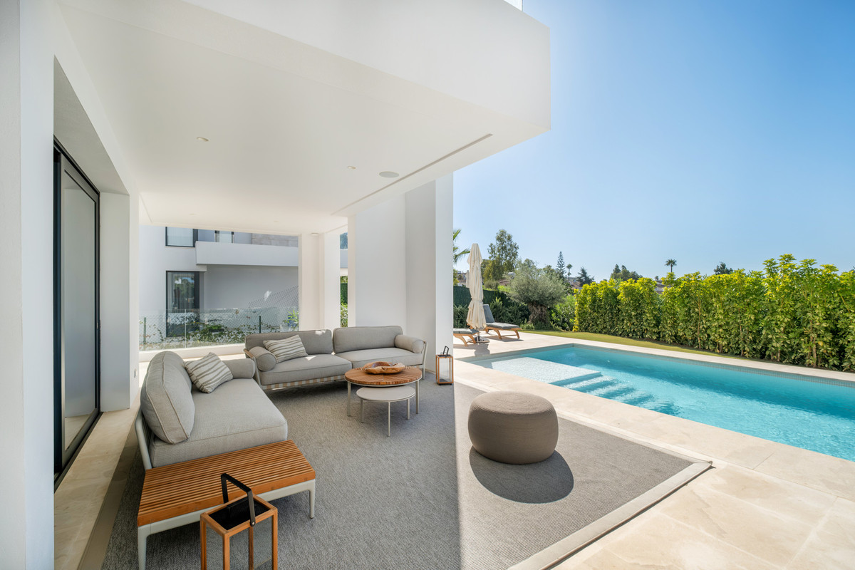 https://cdn.resales-online.com/public/jja1jz8h5h/properties/a5c04516549e11f0ac7202a3ded47a2d/w1200/1-7980e48d732b6fc85c14b43b94d2aa54.jpg?v=1751173680