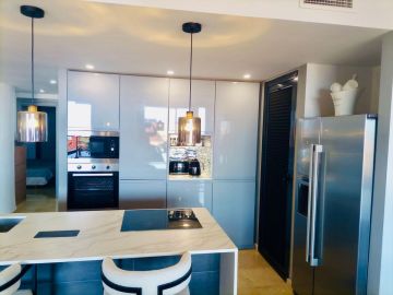 https://cdn.resales-online.com/public/86l1hlirt4ijpwtd/properties/271c0196533111f0ad0102e0405b089b/w1200/11-20939a0134ad724a8cb2a801094d15a4.jpg?v=1751400508