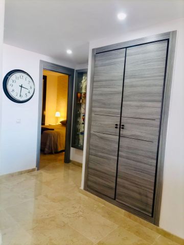 https://cdn.resales-online.com/public/86l1hlirt4ijpwtd/properties/271c0196533111f0ad0102e0405b089b/w1200/19-d0ed7da2012a09046d307c195d98e7d6.jpg?v=1751400508