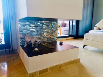 https://cdn.resales-online.com/public/86l1hlirt4ijpwtd/properties/271c0196533111f0ad0102e0405b089b/w1200/6-241328e1bcc9c0d8ce1222beb6c967a8.jpg?v=1751400508