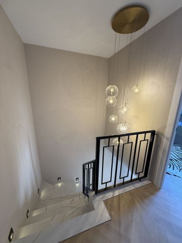 https://cdn.resales-online.com/public/axzdx108v5/properties/8167d88f529b11f0ad0102e0405b089b/w1200/7-aa4cc561180b369757c0bb4af9886cd3.jpg?v=1751371124