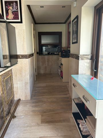 https://cdn.resales-online.com/public/dd5udt2bzb/properties/5fc10df3510f11f0ad0102e0405b089b/w1200/30-5e8634ec9576c9ad4825a6dec5b5d375.jpg?v=1750838904