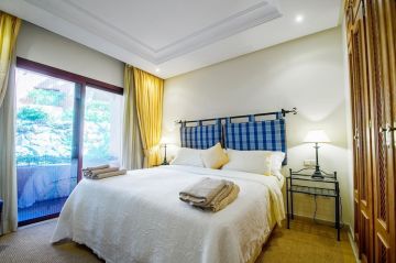 https://cdn.resales-online.com/public/lut5804kvq/properties/cd947fe857cc11f0ac7202a3ded47a2d/w1200/11-20939a0134ad724a8cb2a801094d15a4.jpg?v=1751523358