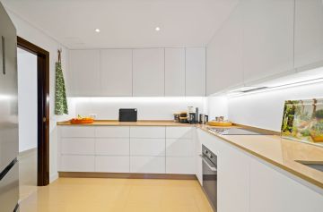 https://cdn.resales-online.com/public/760yuzkts4/properties/cd7db42656a611f0ac7202a3ded47a2d/w1200/24-613bbc26f32d7013d348ef202dd30a43.jpg?v=1751608303