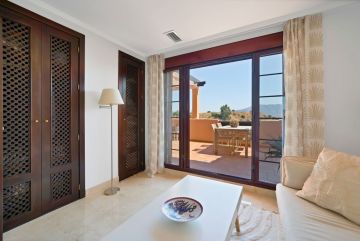 https://cdn.resales-online.com/public/760yuzkts4/properties/cd7db42656a611f0ac7202a3ded47a2d/w1200/46-0edebaf512af70cdbc38d73d8131be5b.jpg?v=1751608303