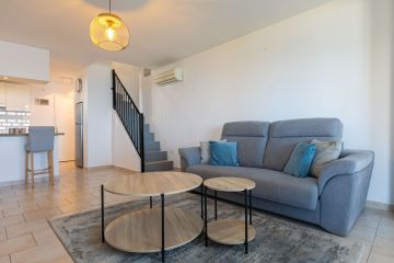 https://cdn.resales-online.com/public/mf919c1vse/properties/a81fd343bc3411ed84bd0217bc231ef4/w1200/15-11d12f2f454f2f5e9b981fdd8b901d51.jpg?v=1751553519