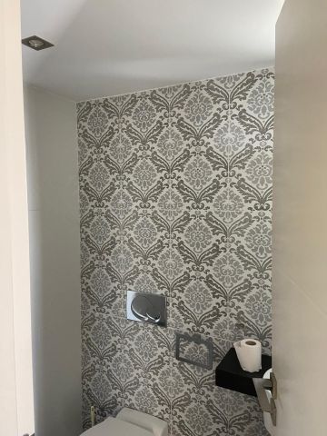 https://cdn.resales-online.com/public/55vm6kt4q3/properties/89f8b34d58cb11f086ca02a3ded47a2d/w1200/7-aa4cc561180b369757c0bb4af9886cd3.jpg?v=1751635812