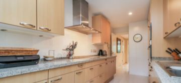 https://cdn.resales-online.com/public/b3evhsn1uj/properties/1ed00767589611f086ca02a3ded47a2d/w1200/7-aa4cc561180b369757c0bb4af9886cd3.jpg?v=1751696282