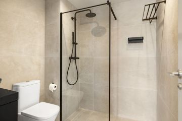 https://cdn.resales-online.com/public/su2jrcdvgq/properties/7ac4d196574411f0ac7202a3ded47a2d/w1200/23-79897b85162c6a486c7a4d1eb46924dd.jpg?v=1751465423