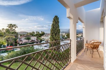 https://cdn.resales-online.com/public/b3evhsn1uj/properties/4da7cf1b595f11f086ca02a3ded47a2d/w1200/23-79897b85162c6a486c7a4d1eb46924dd.jpg?v=1751696230