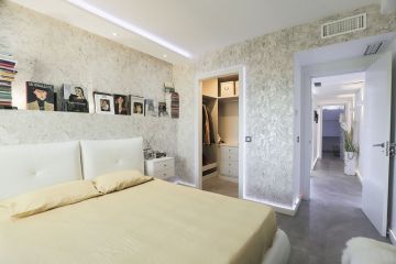 https://cdn.resales-online.com/public/r6fpf5cduc/properties/bc5e7a8f567c11f0ac7202a3ded47a2d/w1200/14-d70dc3102c00d7be0e872dfe1c1f86d7.jpg?v=1751463289