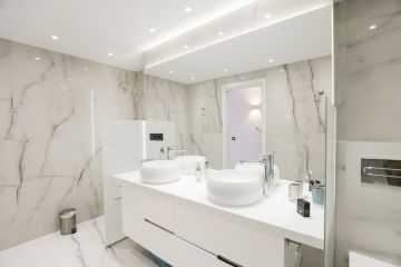 https://cdn.resales-online.com/public/r6fpf5cduc/properties/bc5e7a8f567c11f0ac7202a3ded47a2d/w1200/20-d1f7658cbe4ba6cd8666fec30fba80ad.jpg?v=1751463289