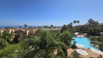 https://cdn.resales-online.com/public/7b2ad3a8d9/properties/82e79833528c11f0ad0102e0405b089b/w1200/23-79897b85162c6a486c7a4d1eb46924dd.jpg?v=1750963746