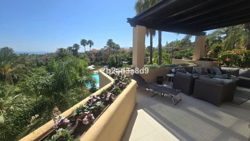 https://cdn.resales-online.com/public/7b2ad3a8d9/properties/82e79833528c11f0ad0102e0405b089b/w1200/3-e898b2bb2a2fdfd06d2c39894dce8316.jpg?v=1750963746