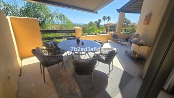 https://cdn.resales-online.com/public/7b2ad3a8d9/properties/82e79833528c11f0ad0102e0405b089b/w1200/4-c23c0f86247804fa50226aecd8b0b2c8.jpg?v=1750963746