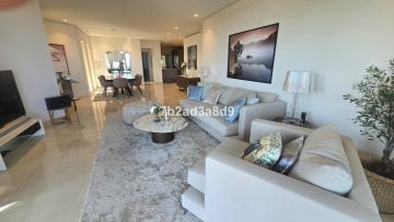 https://cdn.resales-online.com/public/7b2ad3a8d9/properties/82e79833528c11f0ad0102e0405b089b/w1200/6-241328e1bcc9c0d8ce1222beb6c967a8.jpg?v=1750963746