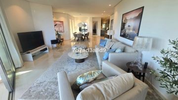 https://cdn.resales-online.com/public/7b2ad3a8d9/properties/82e79833528c11f0ad0102e0405b089b/w1200/8-e64a9055bba3e77ac8aca3b893cdf826.jpg?v=1750963746