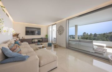 https://cdn.resales-online.com/public/cviukn6nvr/properties/349ad01e5bee11f086ca02a3ded47a2d/w1200/2-5bd7b9d04b45e33852eaf0ec6670150d.jpg?v=1751992075