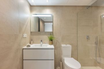 https://cdn.resales-online.com/public/cviukn6nvr/properties/349ad01e5bee11f086ca02a3ded47a2d/w1200/35-53608d01401493ba18e3704836160563.jpg?v=1751992075