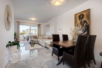 https://cdn.resales-online.com/public/iv2hh3s2mb/properties/5381b0525cdc11f086ca02a3ded47a2d/w1200/11-20939a0134ad724a8cb2a801094d15a4.jpg?v=1752082173