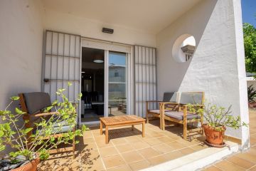 https://cdn.resales-online.com/public/126rkpuc5l/properties/1e9622175c8b11f086ca02a3ded47a2d/w1200/4-c23c0f86247804fa50226aecd8b0b2c8.jpg?v=1752044902