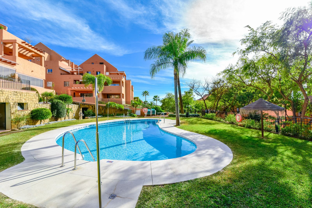 https://cdn.resales-online.com/public/6pcoehzhpl/properties/1c1a76425c1811f086ca02a3ded47a2d/w1200/1-7980e48d732b6fc85c14b43b94d2aa54.jpg?v=1751995507