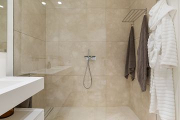 https://cdn.resales-online.com/public/ba3sbqz0w9/properties/5129a9295c0511f086ca02a3ded47a2d/w1200/16-ec67b526875bf0124b6ce4328a754439.jpg?v=1751987546