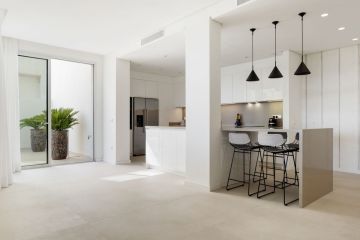 https://cdn.resales-online.com/public/ba3sbqz0w9/properties/5129a9295c0511f086ca02a3ded47a2d/w1200/3-e898b2bb2a2fdfd06d2c39894dce8316.jpg?v=1751987546