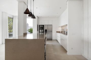 https://cdn.resales-online.com/public/ba3sbqz0w9/properties/5129a9295c0511f086ca02a3ded47a2d/w1200/4-c23c0f86247804fa50226aecd8b0b2c8.jpg?v=1751987546