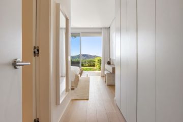 https://cdn.resales-online.com/public/ba3sbqz0w9/properties/5129a9295c0511f086ca02a3ded47a2d/w1200/7-aa4cc561180b369757c0bb4af9886cd3.jpg?v=1751987546