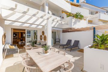 https://cdn.resales-online.com/public/76cahlr3vj/properties/340fa7ceb84711ef84cf0217bc231ef4/w1200/2-5bd7b9d04b45e33852eaf0ec6670150d.jpg?v=1750136960
