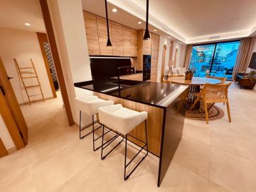 https://cdn.resales-online.com/public/76cahlr3vj/properties/340fa7ceb84711ef84cf0217bc231ef4/w1200/32-e7f90ea5feef5e01d64d74d6b6d8a834.jpg?v=1750136960