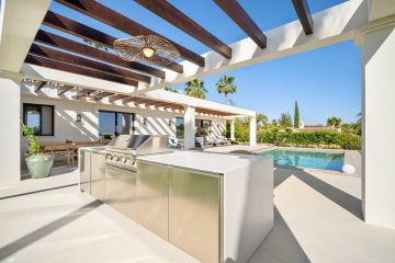 https://cdn.resales-online.com/public/b3evhsn1uj/properties/7d2eec995d4d11f086ca02a3ded47a2d/w1200/23-79897b85162c6a486c7a4d1eb46924dd.jpg?v=1752128384