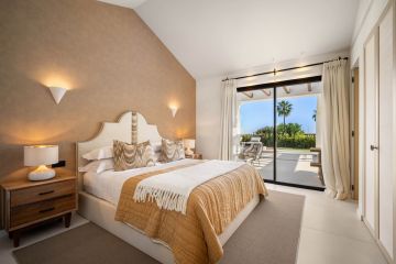 https://cdn.resales-online.com/public/b3evhsn1uj/properties/7d2eec995d4d11f086ca02a3ded47a2d/w1200/42-3aa90f523689fc5a59d5d37badfe1b6f.jpg?v=1752128384