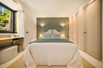 https://cdn.resales-online.com/public/b3evhsn1uj/properties/7d2eec995d4d11f086ca02a3ded47a2d/w1200/55-3c1c941a81476b73787f827064fcb30e.jpg?v=1752128384