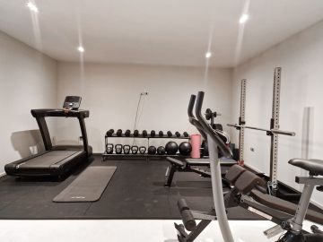 https://cdn.resales-online.com/public/rlscagkj51/properties/50ed2ef75e4511f086ca02a3ded47a2d/w1200/13-5fd73dea700db77384c091ca9818b1a9.jpg?v=1752235024