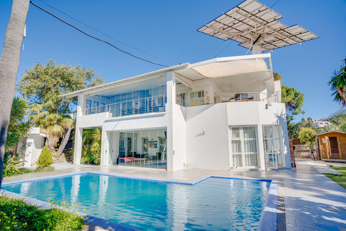 https://cdn.resales-online.com/public/y2bix7xo8m/properties/218e6735edbb11ef8cfb02e0405b089b/w1200/1-7980e48d732b6fc85c14b43b94d2aa54.jpg?v=1739860944
