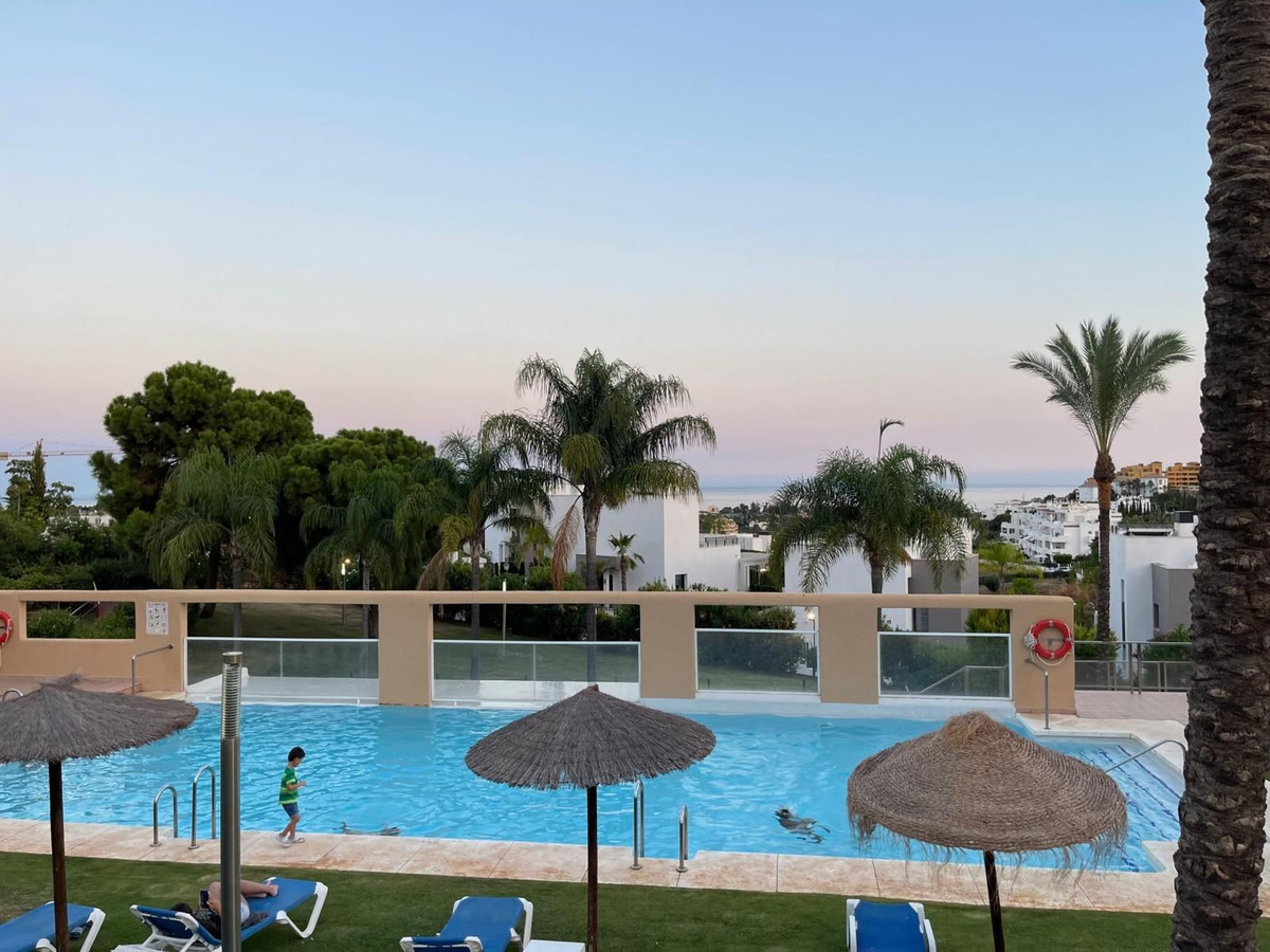 https://cdn.resales-online.com/public/gb867kebfd/properties/f78b3e6d049a11f08cfb02e0405b089b/w1200/1-7980e48d732b6fc85c14b43b94d2aa54.jpg?v=1742376468