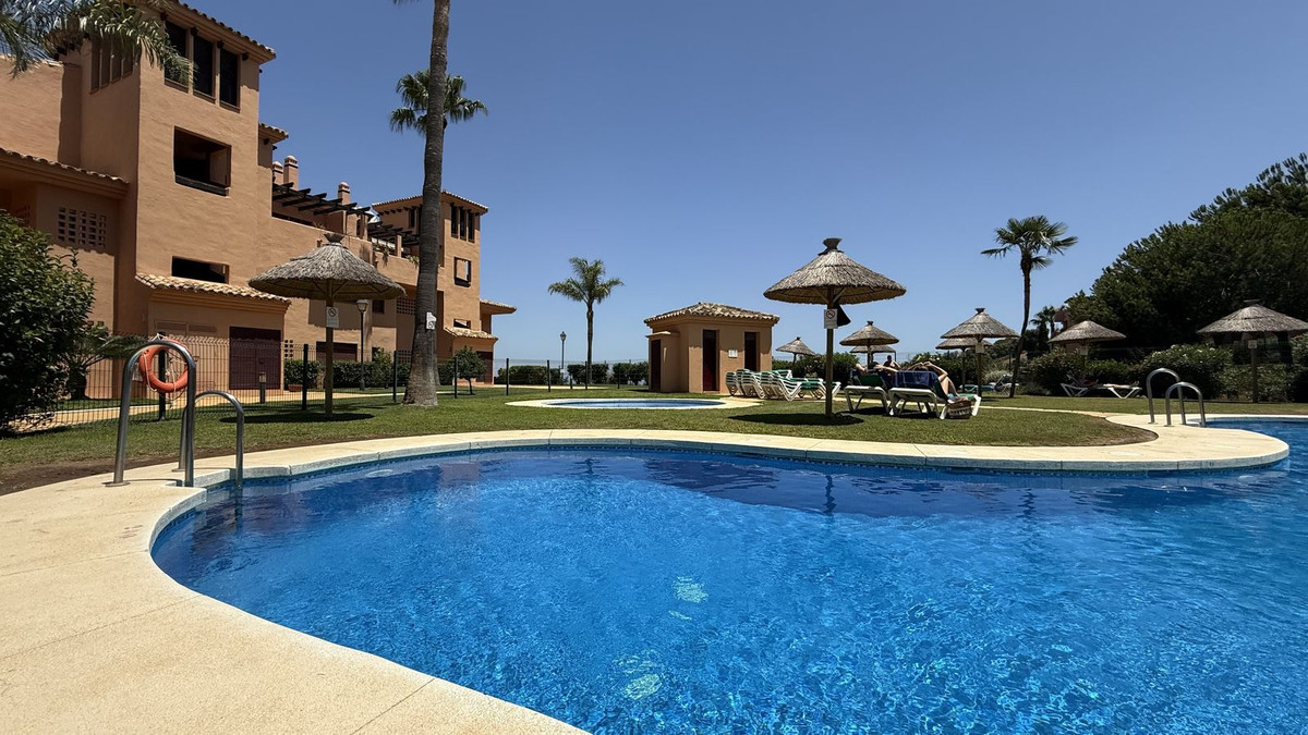 https://cdn.resales-online.com/public/z3cjx8yp8n/properties/770e95e0618e11f086ca02a3ded47a2d/w1200/1-7980e48d732b6fc85c14b43b94d2aa54.jpg?v=1752689620