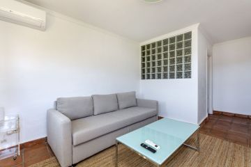 https://cdn.resales-online.com/public/vpt9lj2e2v/properties/924448f162e111f086ca02a3ded47a2d/w1200/30-5e8634ec9576c9ad4825a6dec5b5d375.jpg?v=1752741741