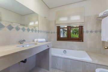 https://cdn.resales-online.com/public/vpt9lj2e2v/properties/924448f162e111f086ca02a3ded47a2d/w1200/34-2e8657844e540eba0189d71f472ffca9.jpg?v=1752741741