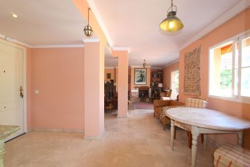 https://cdn.resales-online.com/public/z3bjx7yo8m/properties/ce3d58c063d711f086ca02a3ded47a2d/w1200/11-20939a0134ad724a8cb2a801094d15a4.jpg?v=1752850787