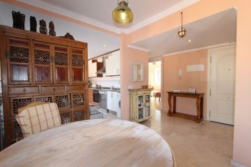 https://cdn.resales-online.com/public/z3bjx7yo8m/properties/ce3d58c063d711f086ca02a3ded47a2d/w1200/13-5fd73dea700db77384c091ca9818b1a9.jpg?v=1752850787