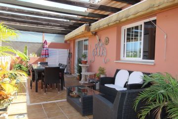 https://cdn.resales-online.com/public/z3bjx7yo8m/properties/ce3d58c063d711f086ca02a3ded47a2d/w1200/34-2e8657844e540eba0189d71f472ffca9.jpg?v=1752850787